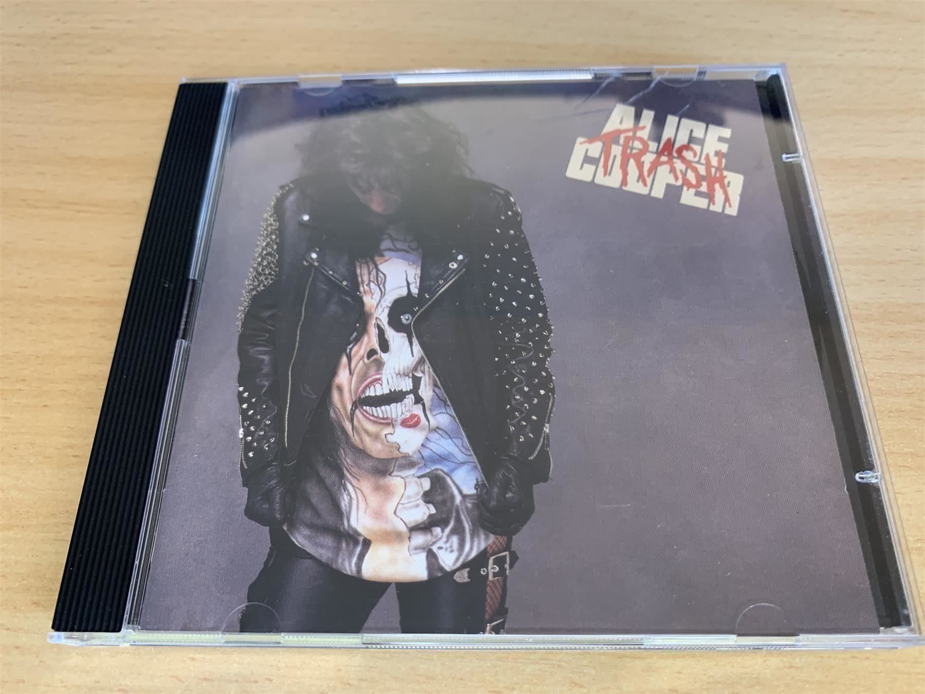 CD: Alice Cooper – Trash – Usato da Rikon im Tösstal venduto da Alpenmutz