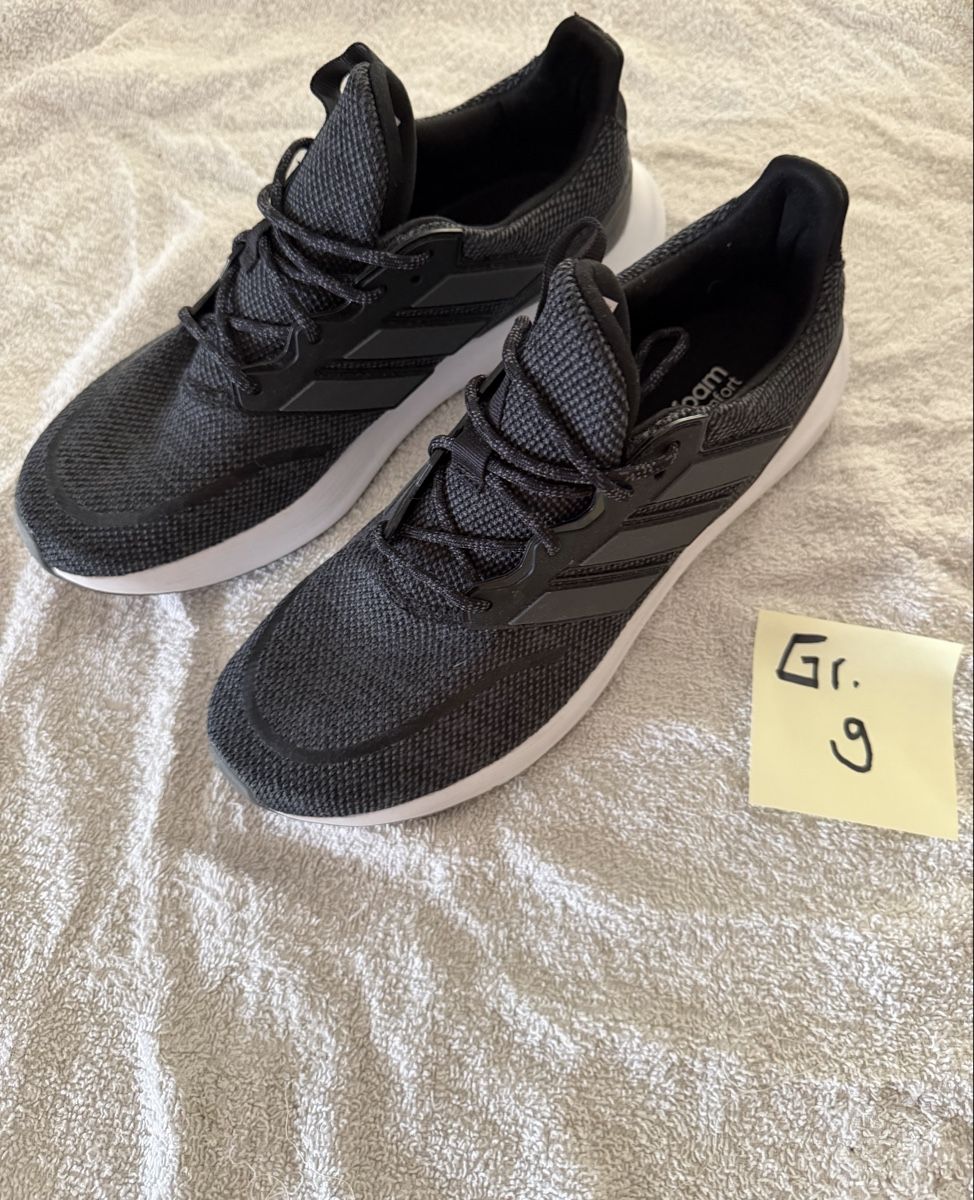 Herrenschuhe: Schuhe Adidas – Gebraucht aus Thun von ver_7fjv 1