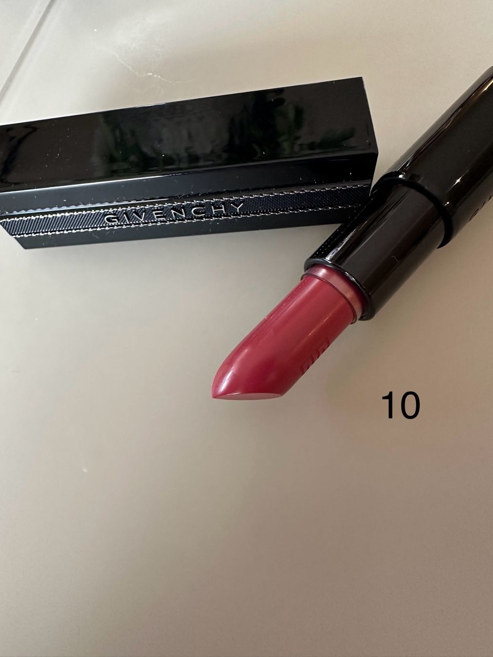 Make-up: Givenchy lipstick maquillage – Nuovo e nell'imballaggio originale da Pully venduto da Natala
