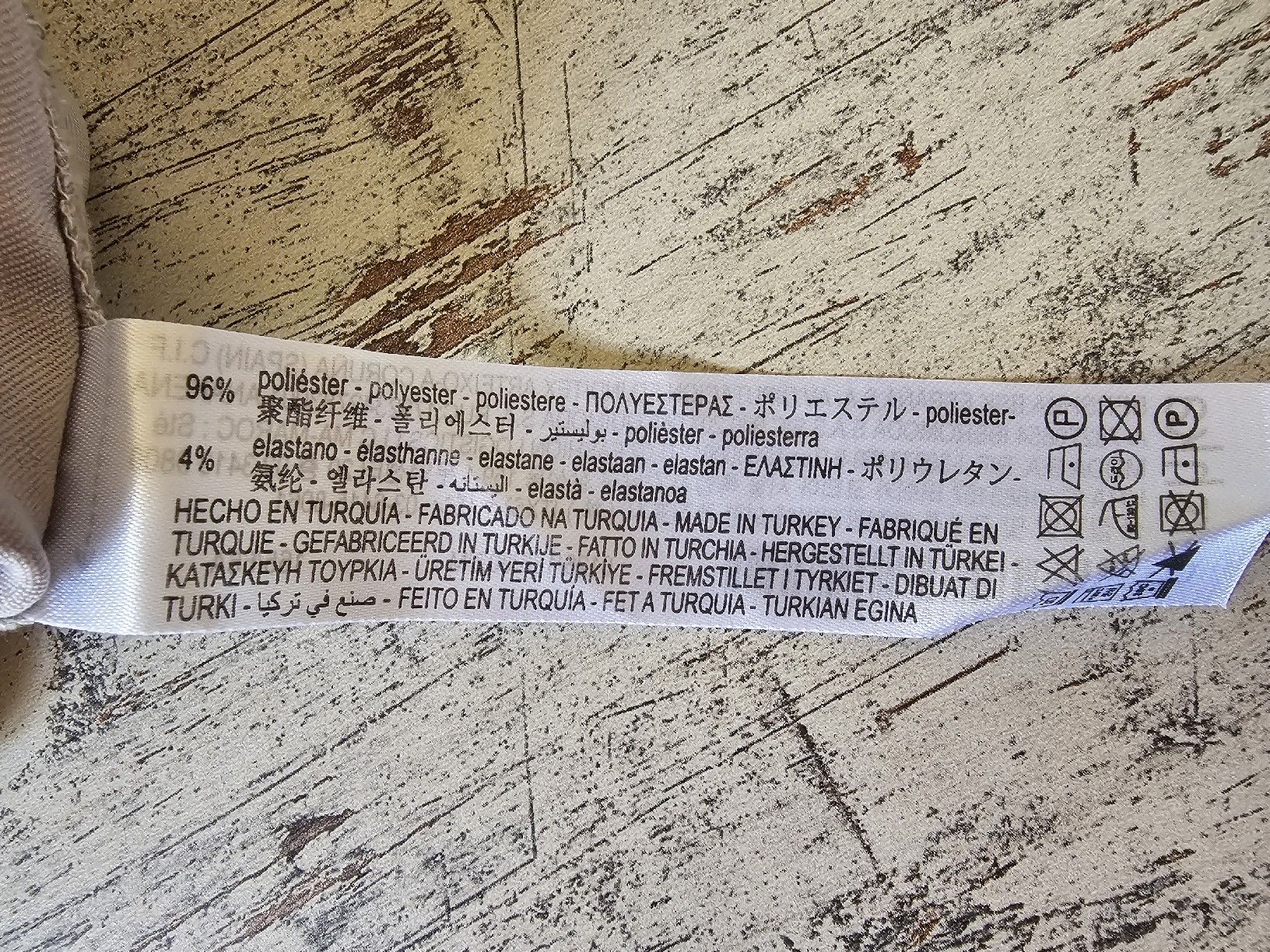 Bershka Pantaloni: Satin Hose Bershka, hellgrau, Gr. M – Nuovo (secondo la descrizione) da Mitlödi venduto da sassi31 5