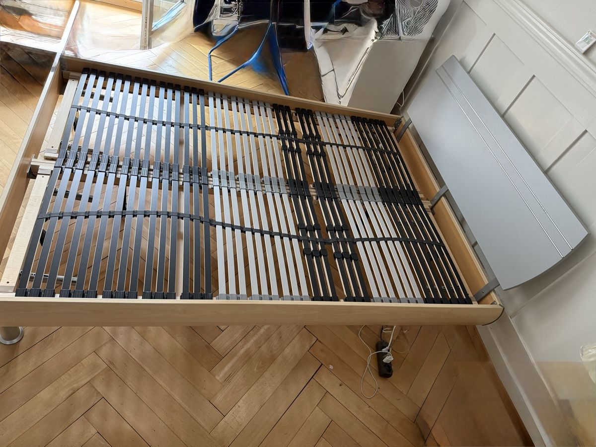 Betten: Bett 140x200cm – Gebraucht aus Schwyz von wheim4654