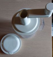 Becher mit Schneebesenaufsatz und Deckel von Betty Bossi