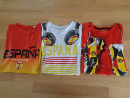 3 Fan T- Shirts Gr. 146/152  Spanien neuwertig