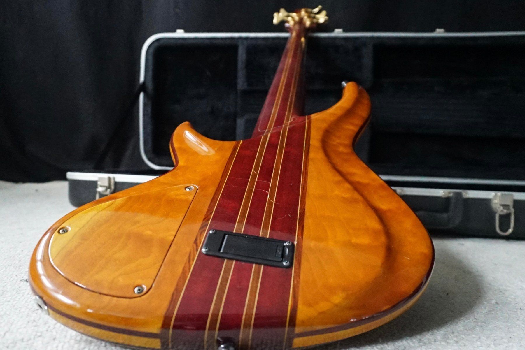 Strumenti musicali: Vadim handmade custom 5-String Bass ***HANDMADE IN CANADA*** – Usato da Ortschwaben venduto da Musictrade 8