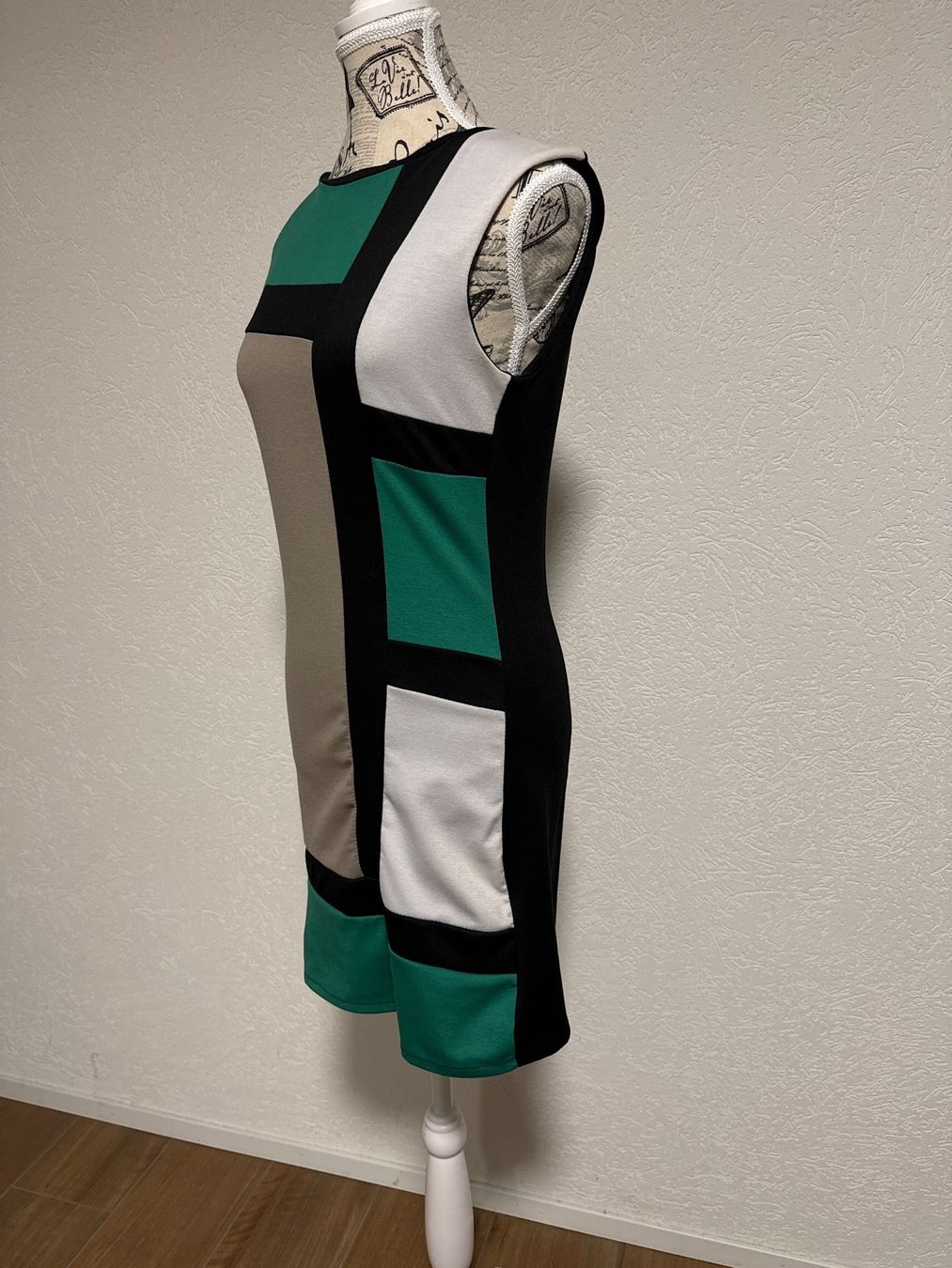 Vestiti: Etuikleid Gr.34/36 – Usato da Meyriez venduto da muriS 1