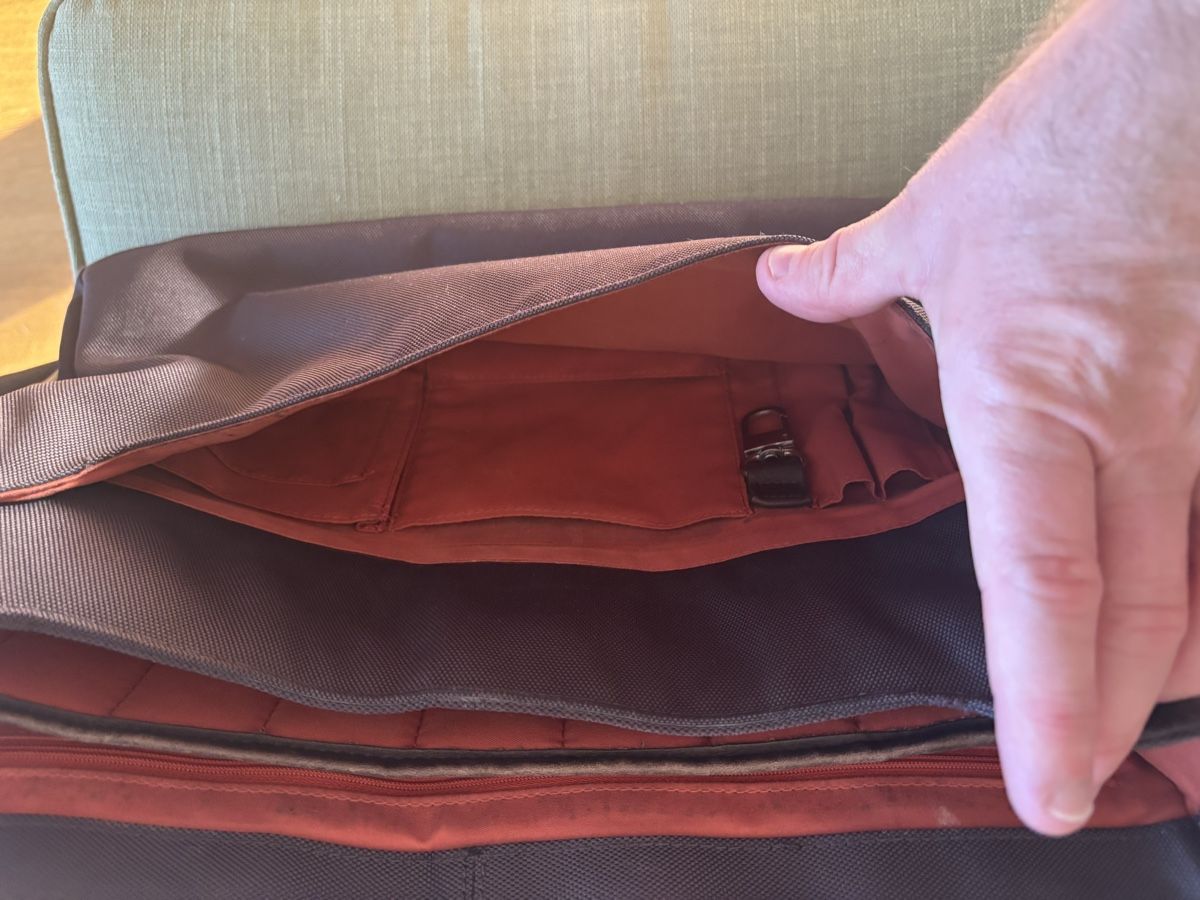 Sacs: Knomo Bungo Messenger Bag – D'occasion à Luzern par Macro7 2