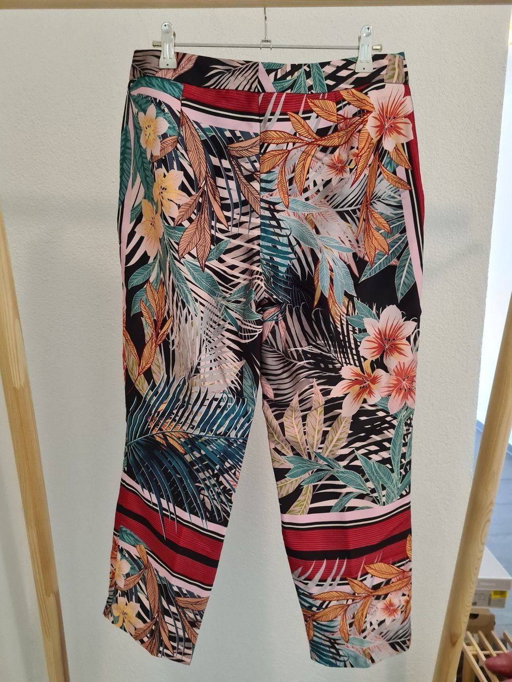 Zara Pantaloni: Sommerhose GR S – Usato da Langnau am Albis venduto da Judithsebi 1