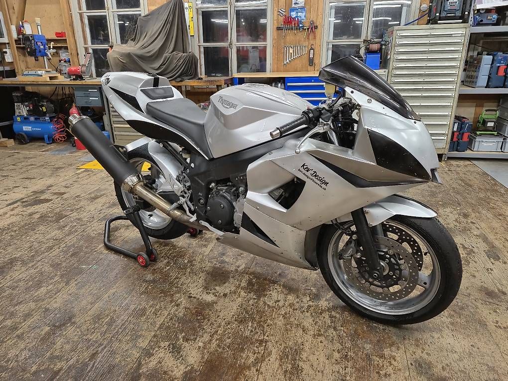 Triumph Sonstige: Triumph Daytona 600 2004 – Gebraucht aus Sonvilier von delex46 2