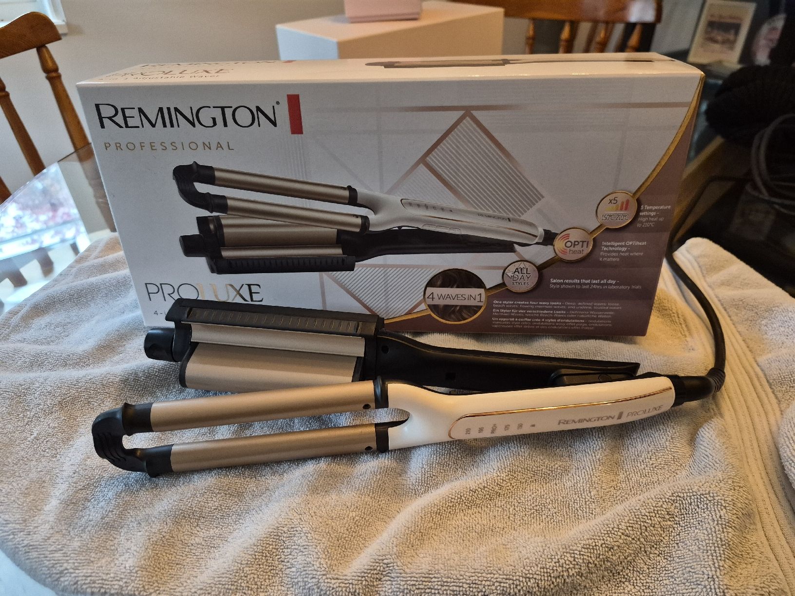 Remington Piastre & Arricciacapelli: Remington ProLuxe 4 in 1Adjustable Waver – Nuovo (secondo la descrizione) da Rikon im Tösstal venduto da Memski