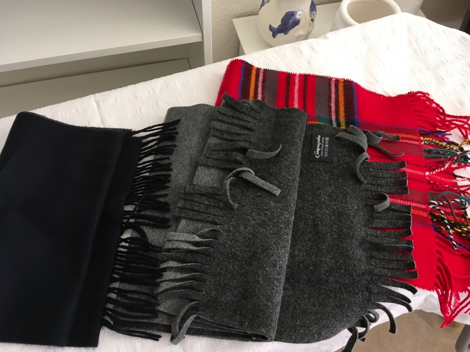 Foulards, Tücher & Schals: Schal, verschiedene Farben, – Neu (gemäss Beschreibung) aus Bern von antigua13 3