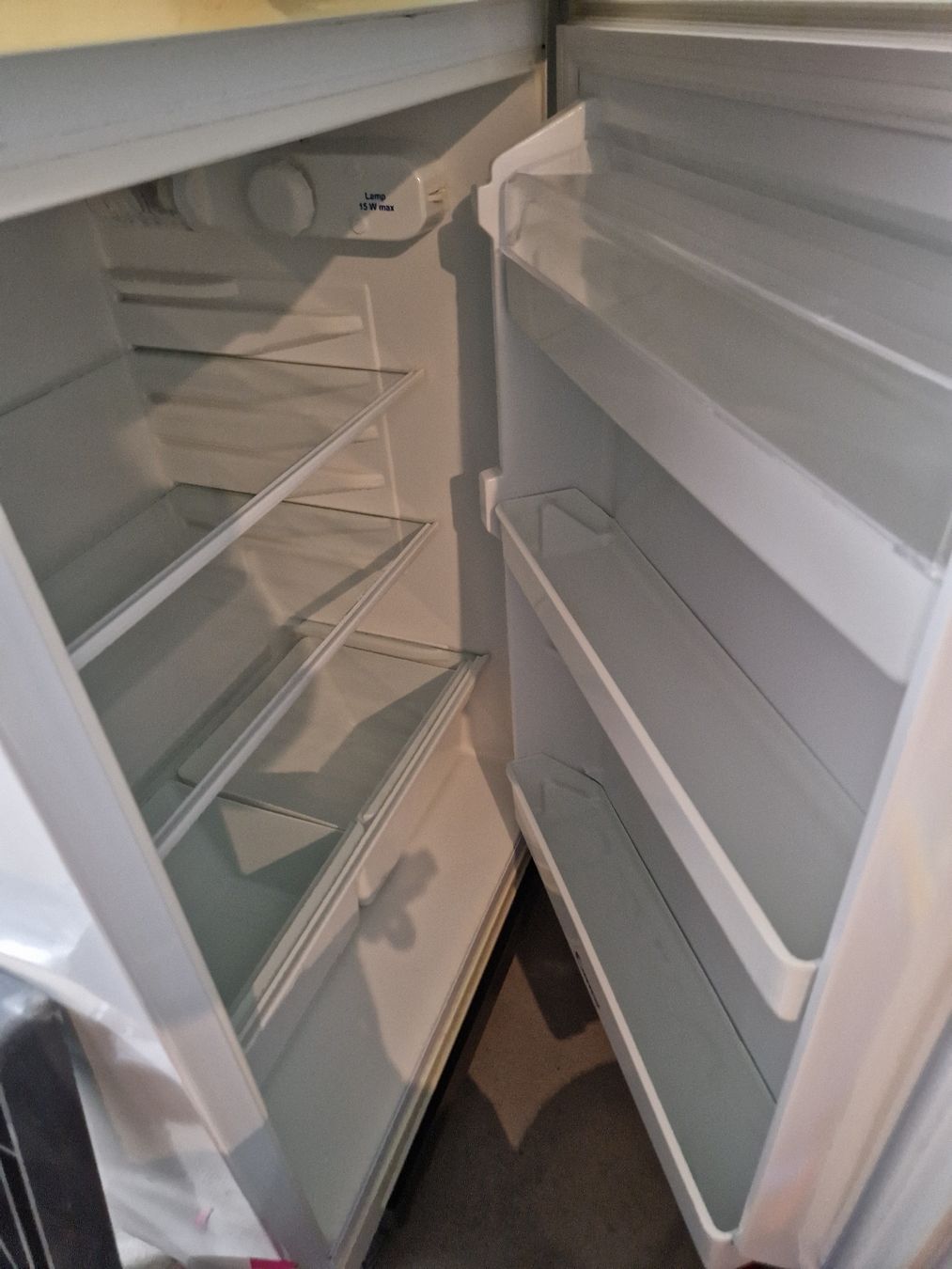 Candy Frigoriferi: Candy Kleiner Kühlschrank weiss – Usato da Winkel venduto da Luukas.81 5