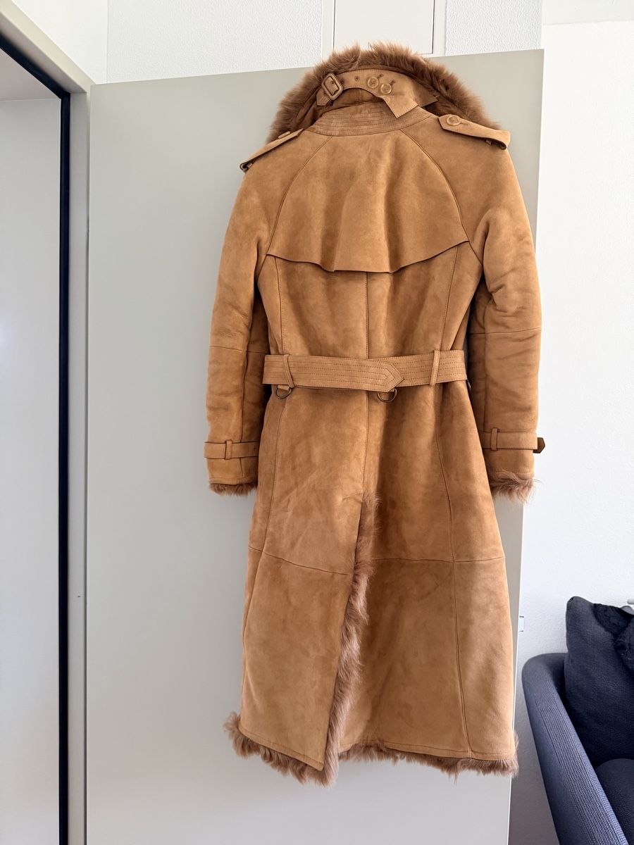 Burberry Cappotti: Burberry Shearling Suede Coat – Nuovo (secondo la descrizione) da Meilen venduto da ana_nln9 5