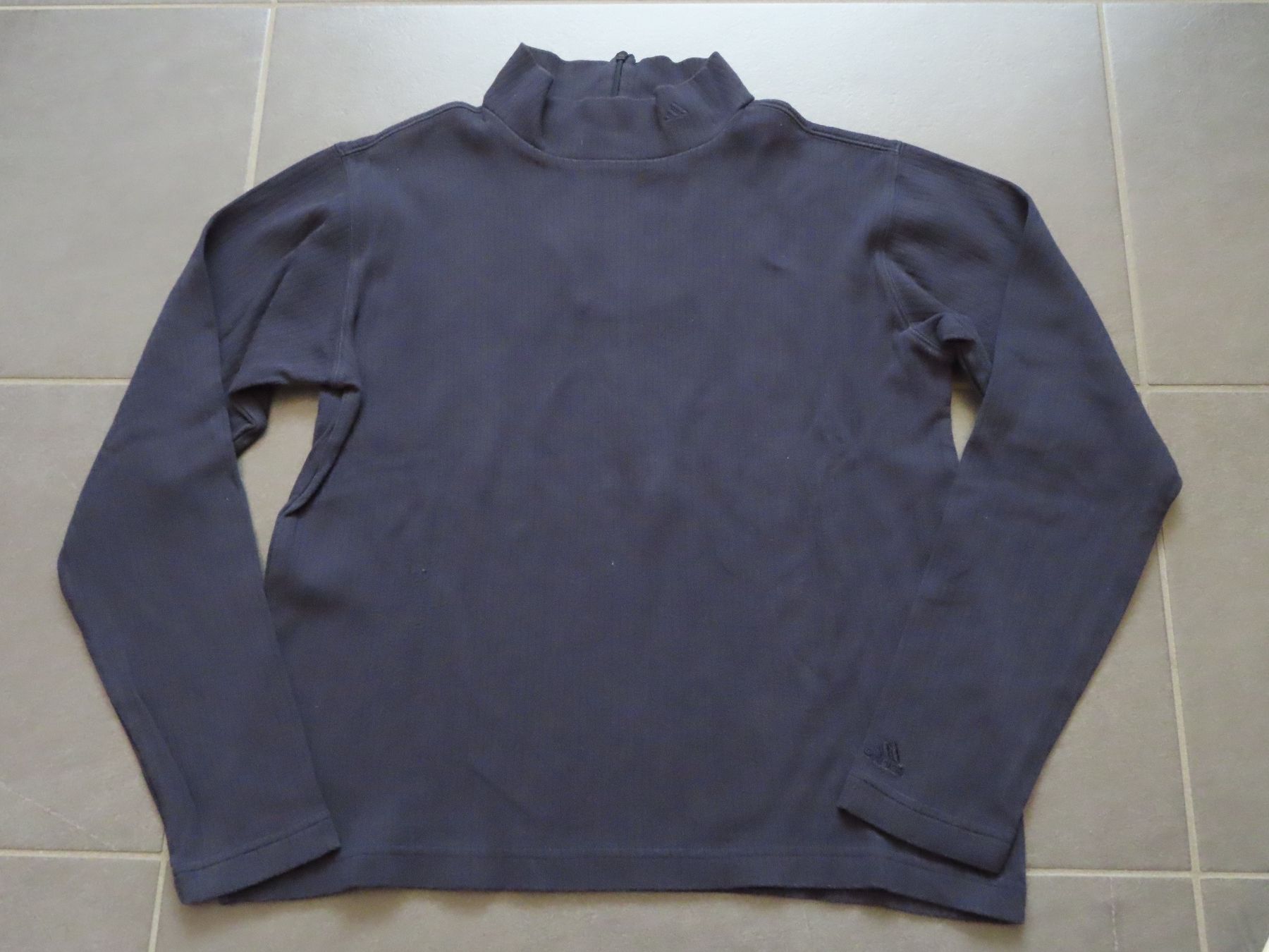 Adidas Maglioni & Felpe: ADIDAS (Unterzieh-)Pullover Gr.36/S ab 1Fr. – Usato da Wallenried venduto da Asyano