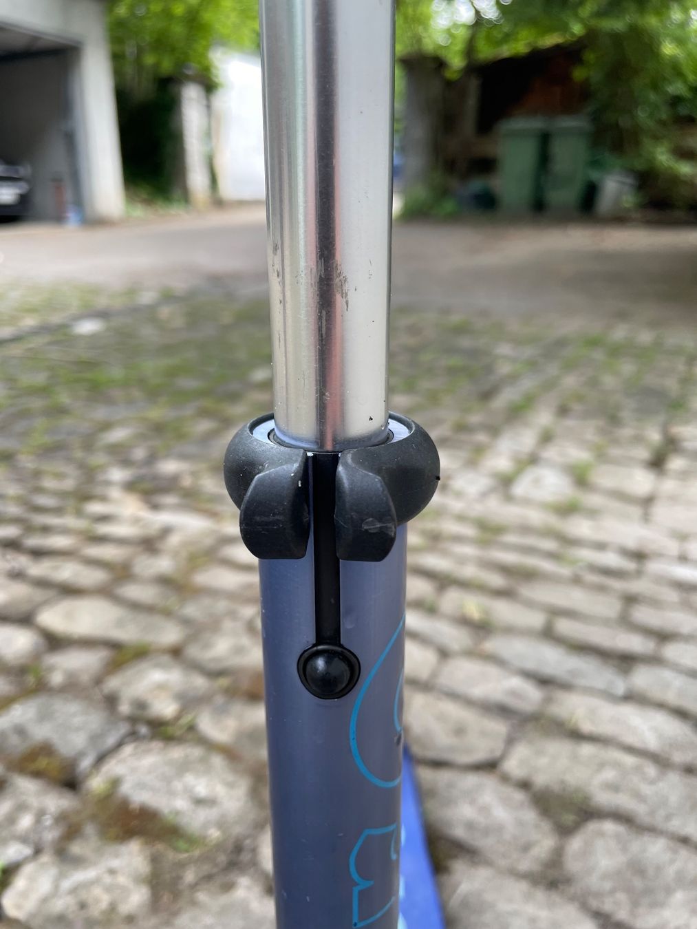 Micro Kickboard: Trotinett Micro Mini blau – Usato da Zollikofen venduto da d.rind 2