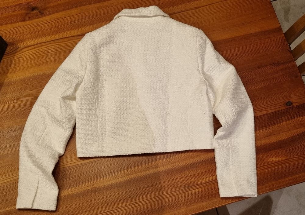 Morgan Vestes: Veste courte blanche de la marque Morgan, taille 38 – Neuf (Voir description) à Loveresse par didana 1