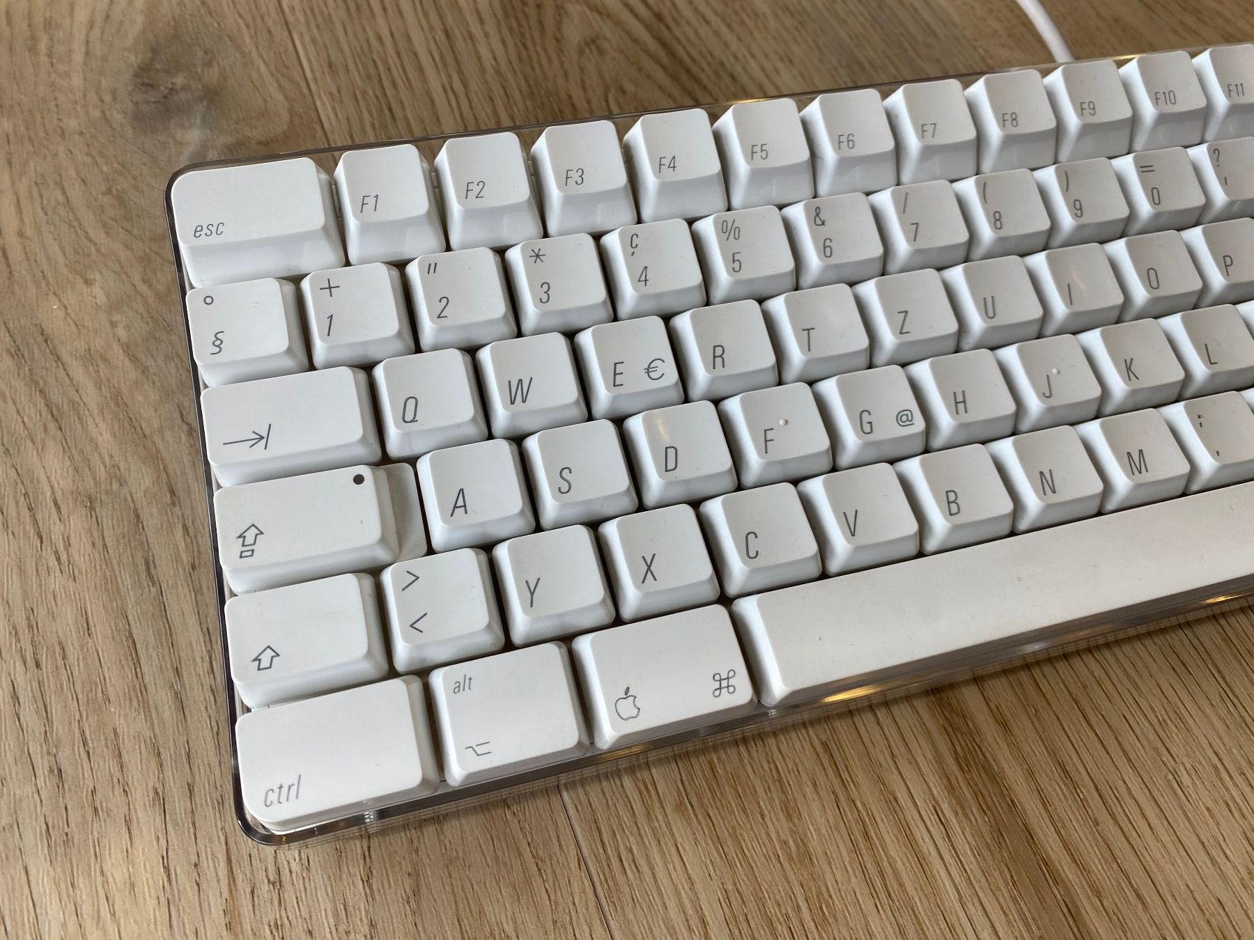 Tastiere: Apple Keyboard A1048 Retro Macintosh iMac G4 Power Mac – Usato da Wetzikon ZH venduto da BackToRetro 1