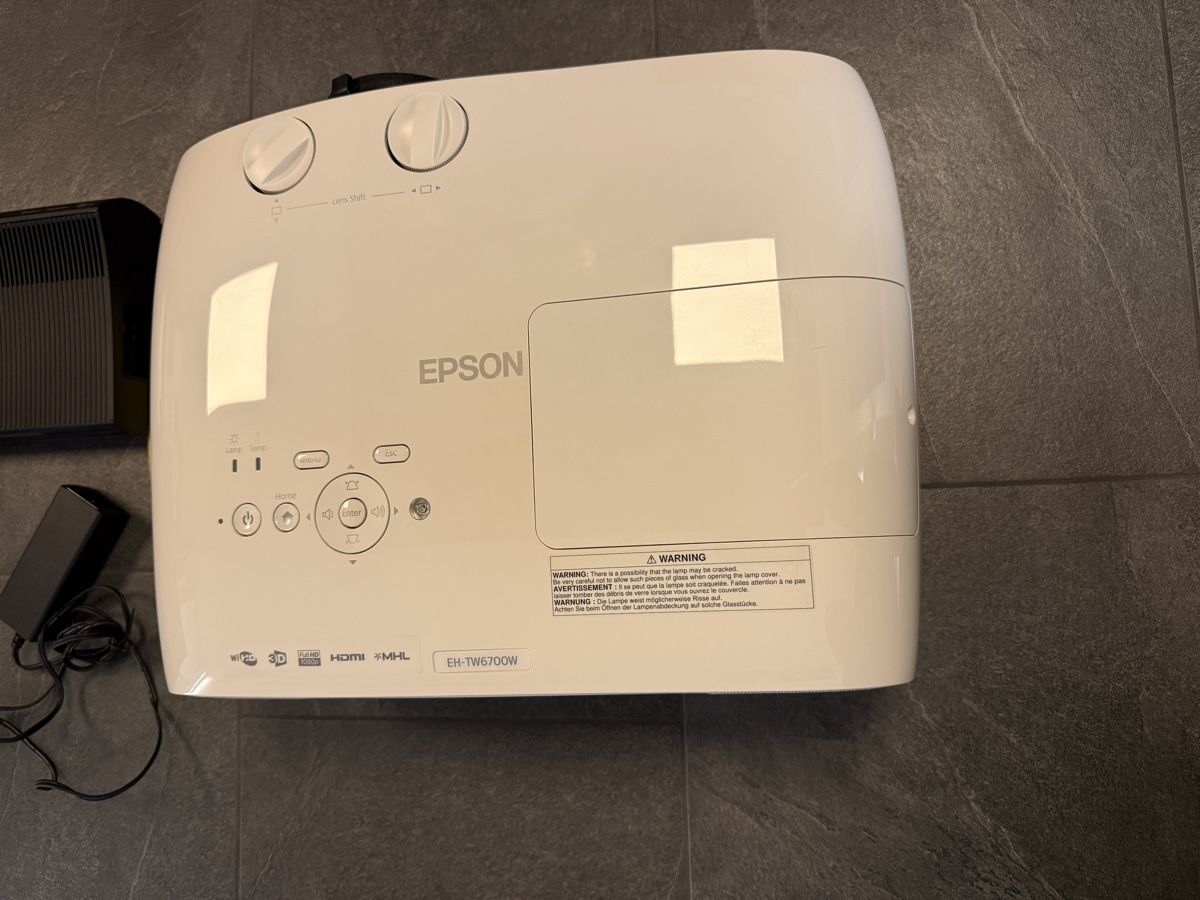 Epson Proiettori: Epson Beamer – Usato da Döttingen venduto da chlini_5 2