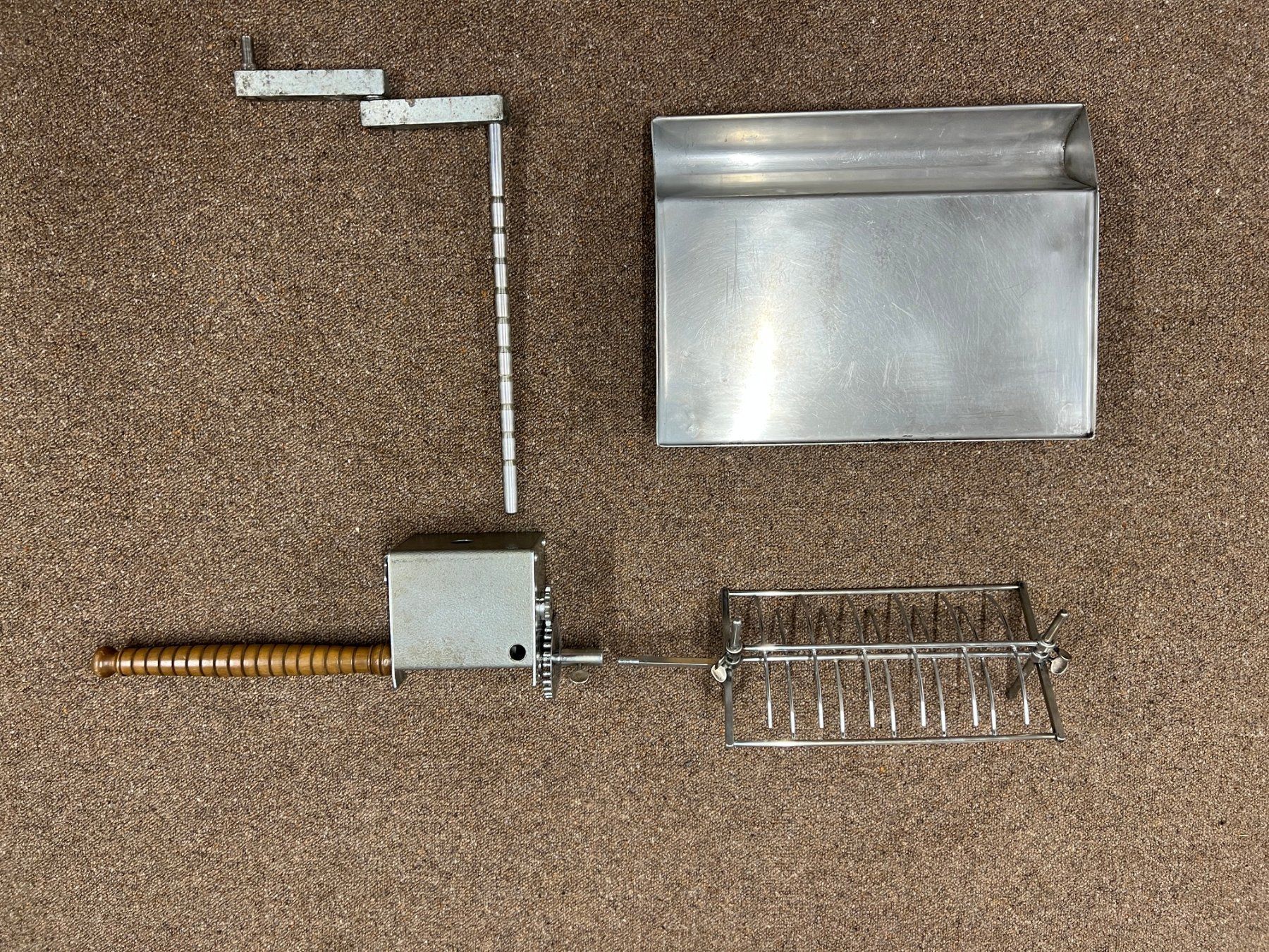 Grills: Grillgarnitur komplett ( mit Motor) – Gebraucht aus Burgdorf von Vamuz