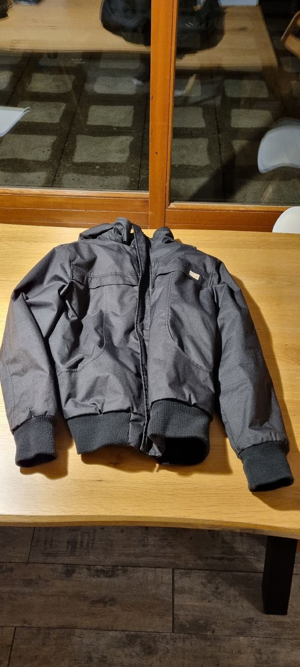Giacche: Veste d'hiver – Usato da Choëx venduto da nicoo1