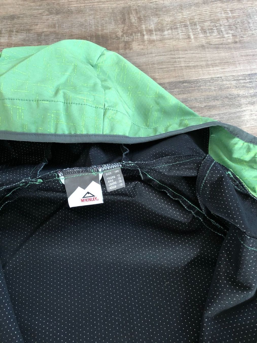 Jacken & Mäntel: Kinder Softshell Jacke, Grün , Gr. 140 – Gebraucht aus Steffisburg von Aare77 2