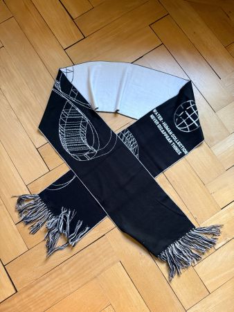 Schal schwarz-weiss mit Motiven