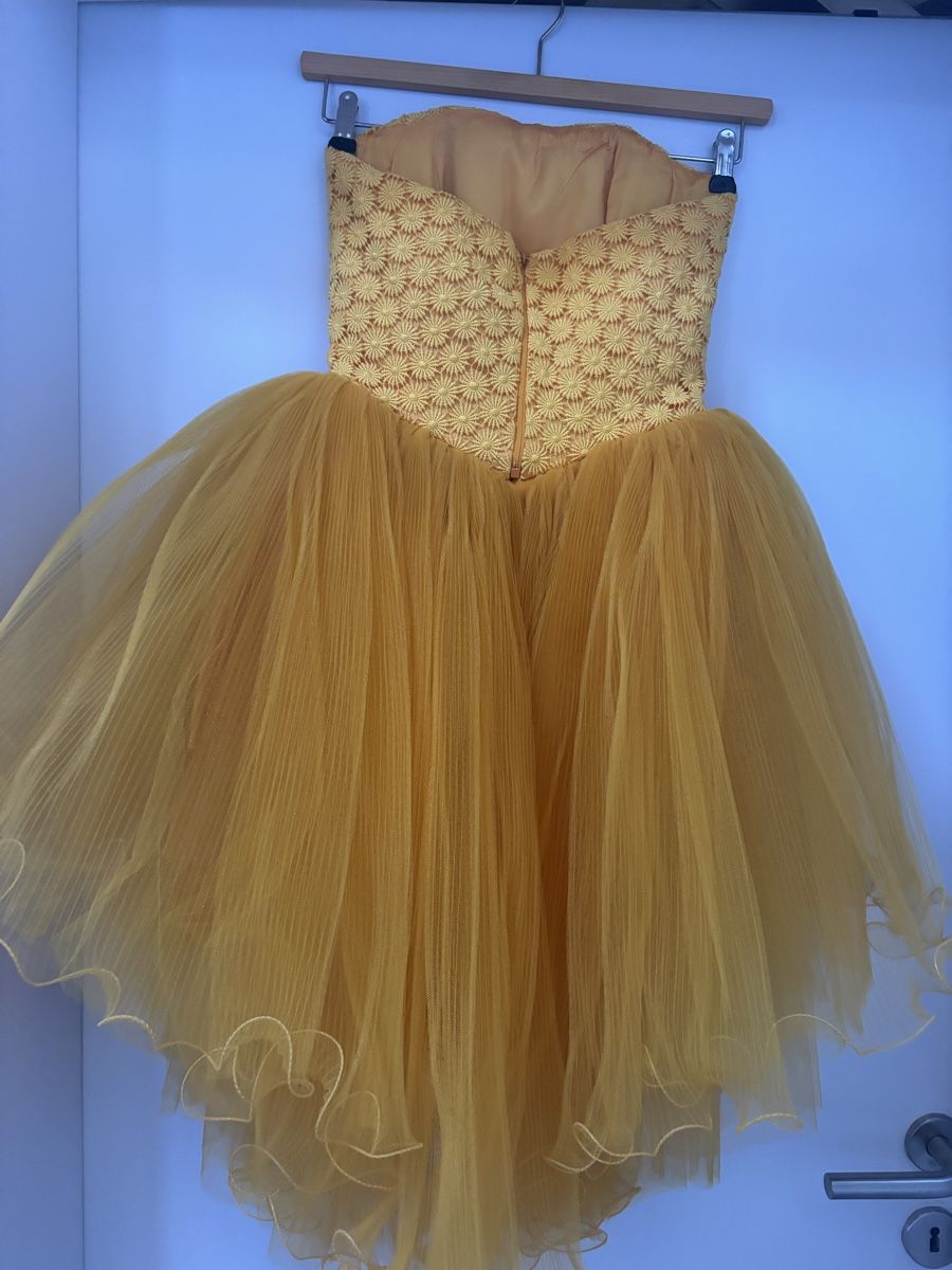 Vestiti: Ballkleid Chiara Boni IT 42 – Usato da Zürich venduto da fab.gr 1