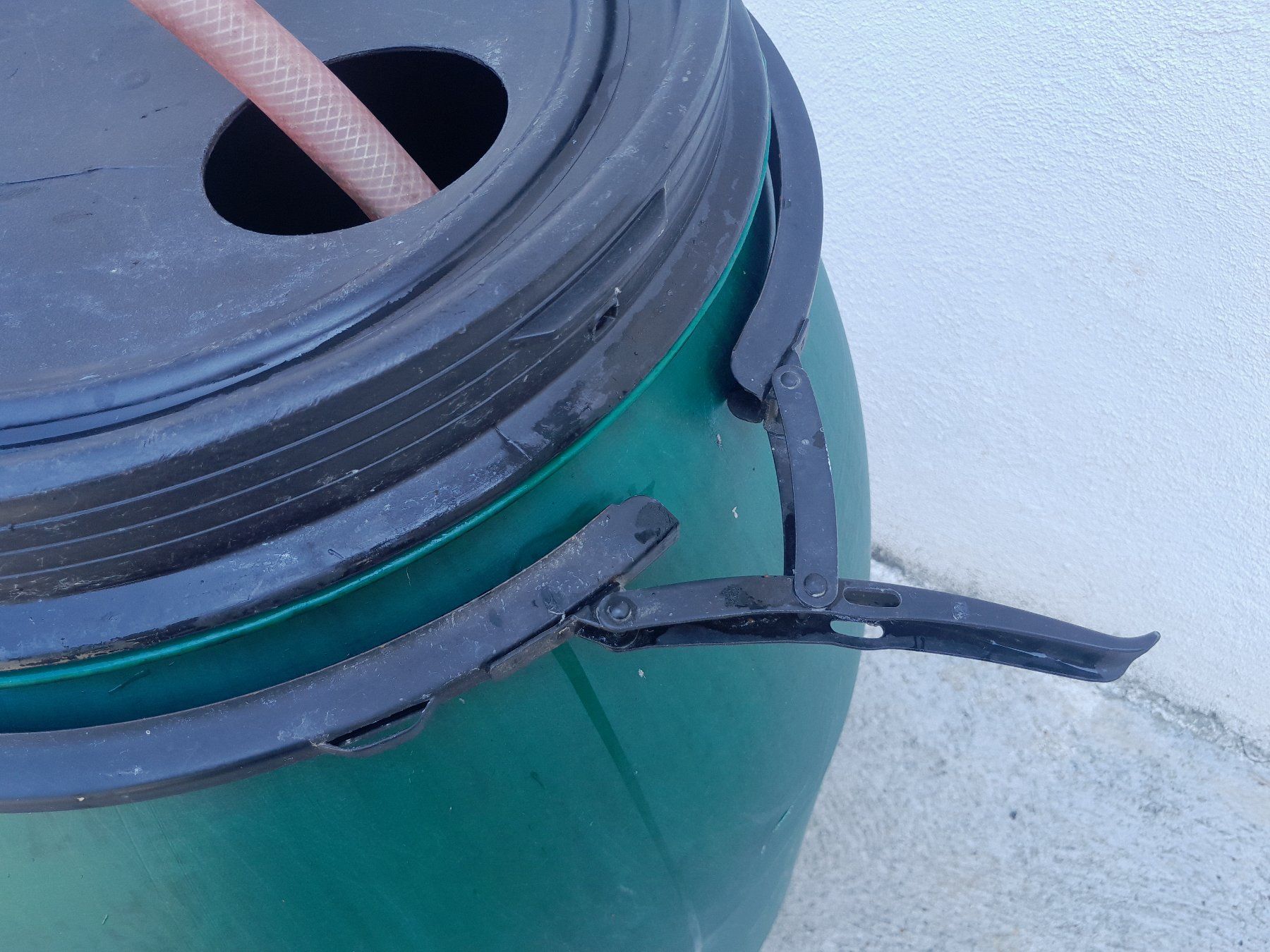 Bewässern & Giessen: Gartenfass 220 Liter – Gebraucht aus Zürich von raphahello 4