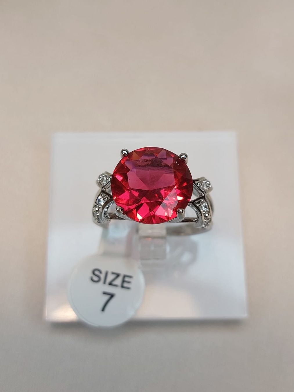 Ringe: Eleganter Ring mit Turmalin, 925 versilbert Gr. 7 – Neu (gemäss Beschreibung) aus Grenchen von maretop