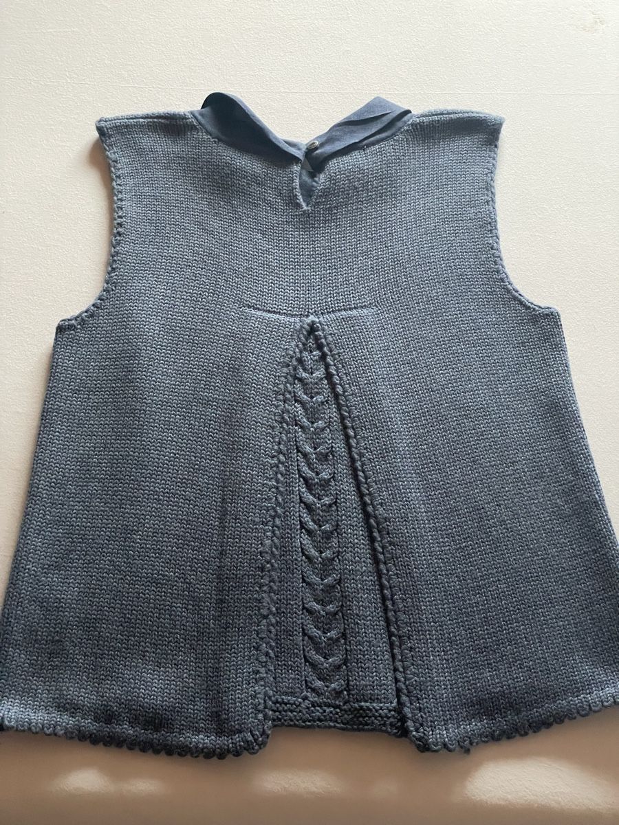 Pullover & Sweatshirts: Zopf und Falte Pullunder handgemacht in Blau Gr. M – Gebraucht aus St. Moritz von hdj_dd7v 1