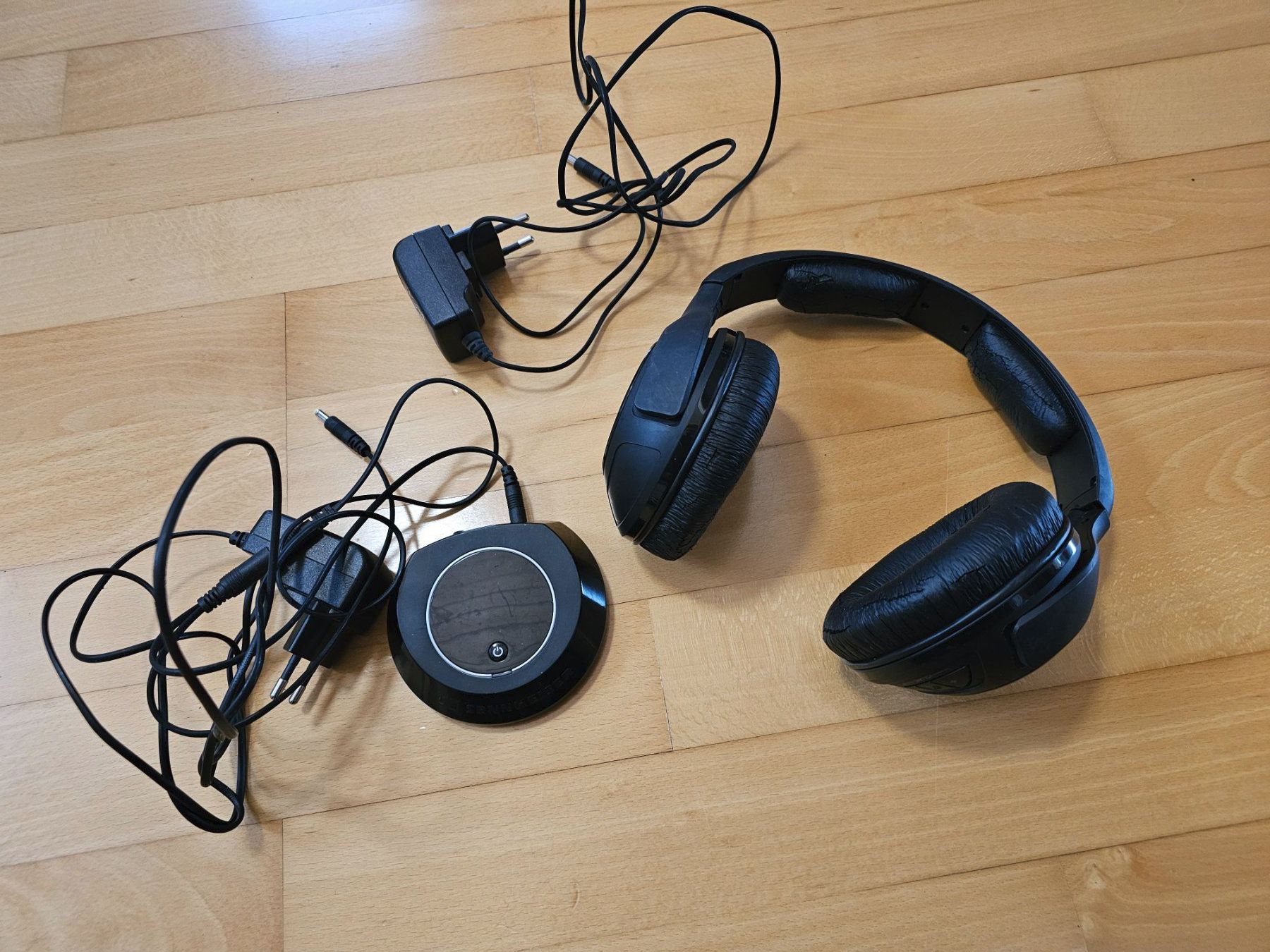 Sennheiser Cuffie: TV Kopfhörer Sennheiser HDR 160 – Usato da Herisau venduto da Ralph_b
