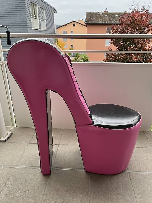 Sedie: Stylischer High-Heel Stuhl  Pink/Schwarz  – Usato da Bülach venduto da David333