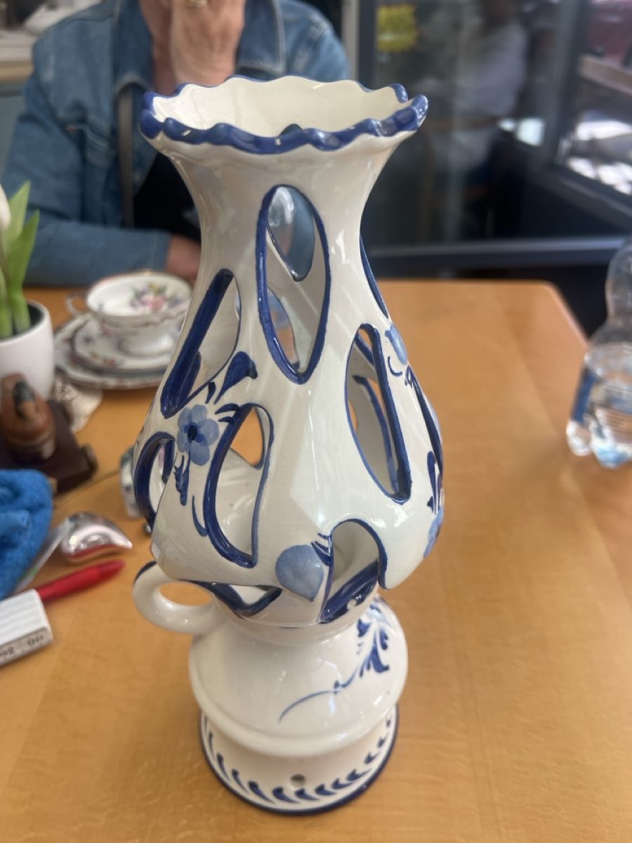 Lanternes: Handgemachte Keramik Laterne mit Blumenmuster.  – D'occasion à Rorschach par TrendyDeals 4