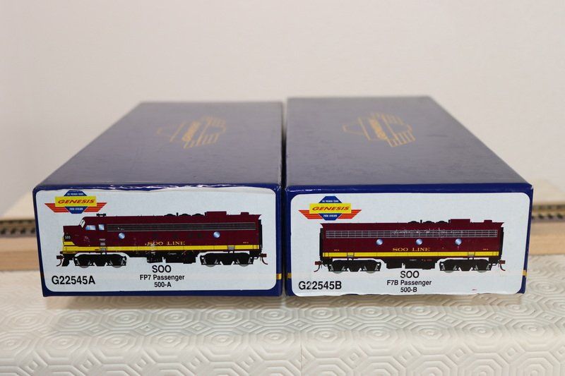 Modellini di ferrovie: 2 Genesis US Lok ( 450 ) – Usato da Kerzers venduto da Winu64 7