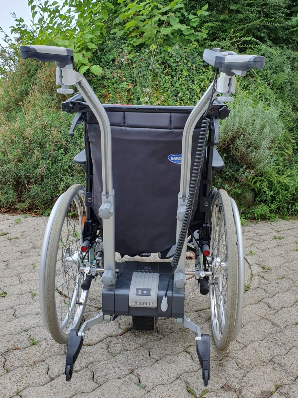 Sedie a rotelle: Rollstuhl mit batteriebetriebener Schiebehilfe – Usato da Bergdietikon venduto da calimera83 2