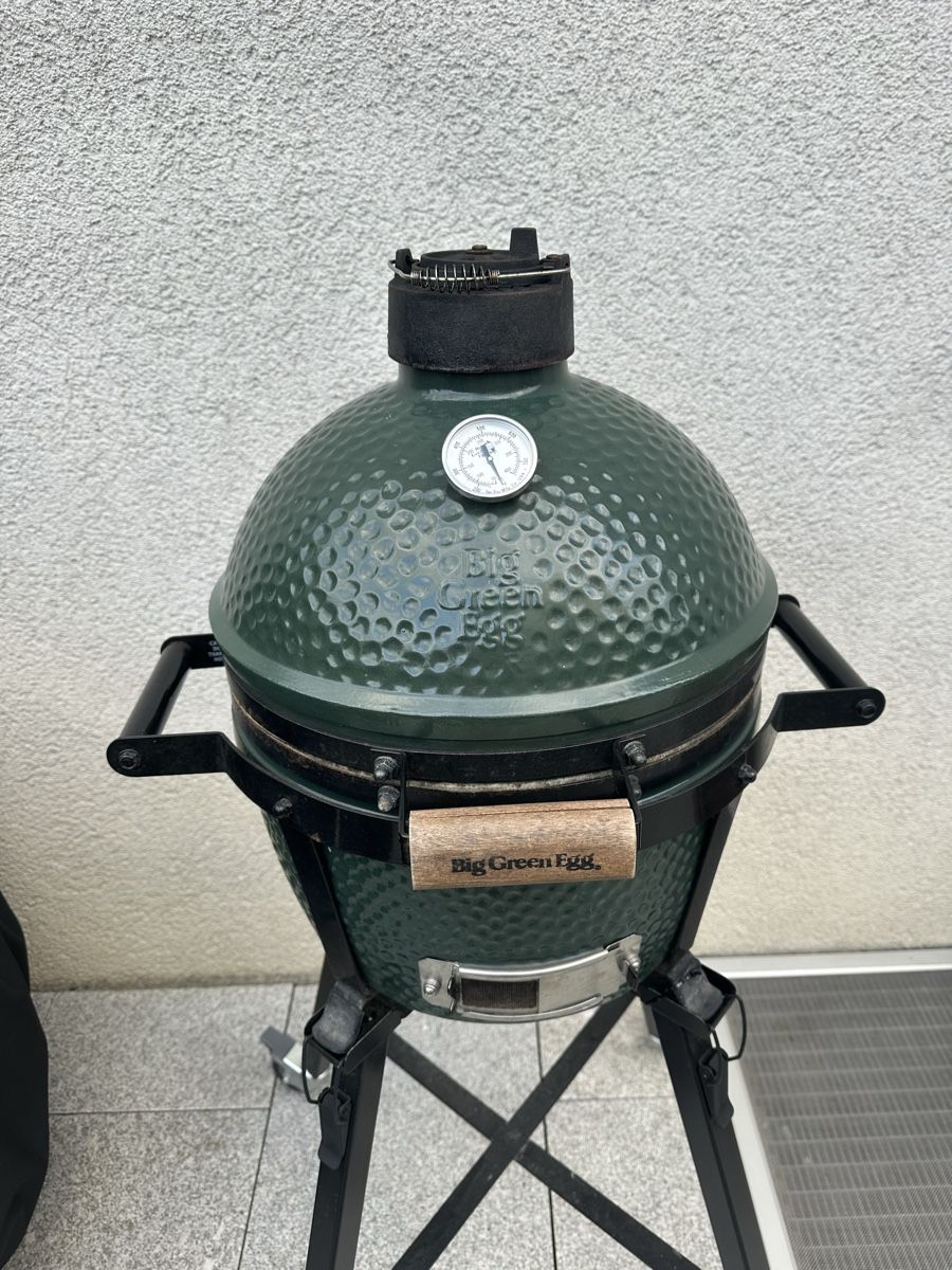 Grills: Big Green Egg, Mini Max, mit Gestell guter Zustand – Gebraucht aus Gundetswil von petriheilremimartin 7