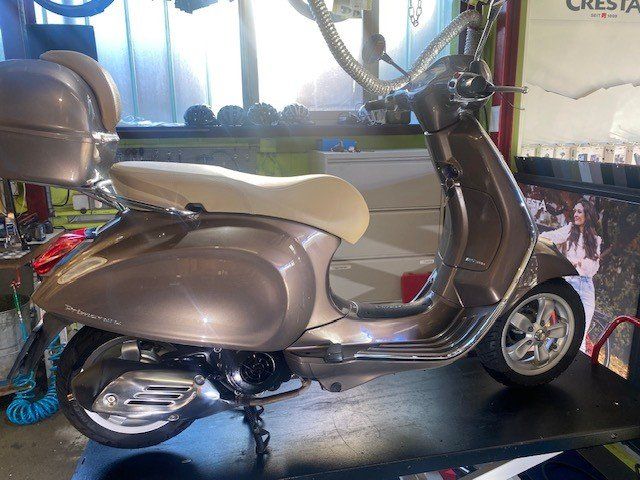 Vespa Scooter: Vespa Roller 125 – Usato da Liestal venduto da A1966