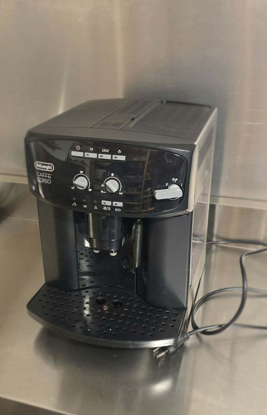 De'Longhi Macchine per caffè & Macchine per espresso: Kaffeemaschine DeLonghi Caffe Corso  – Usato da Oensingen venduto da gyo_q5gd