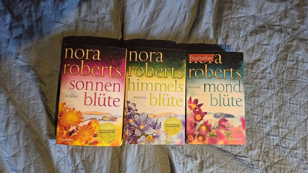 Livres: Nora Roberts Bücher – D'occasion à Rapperswil BE par Pooh13 1
