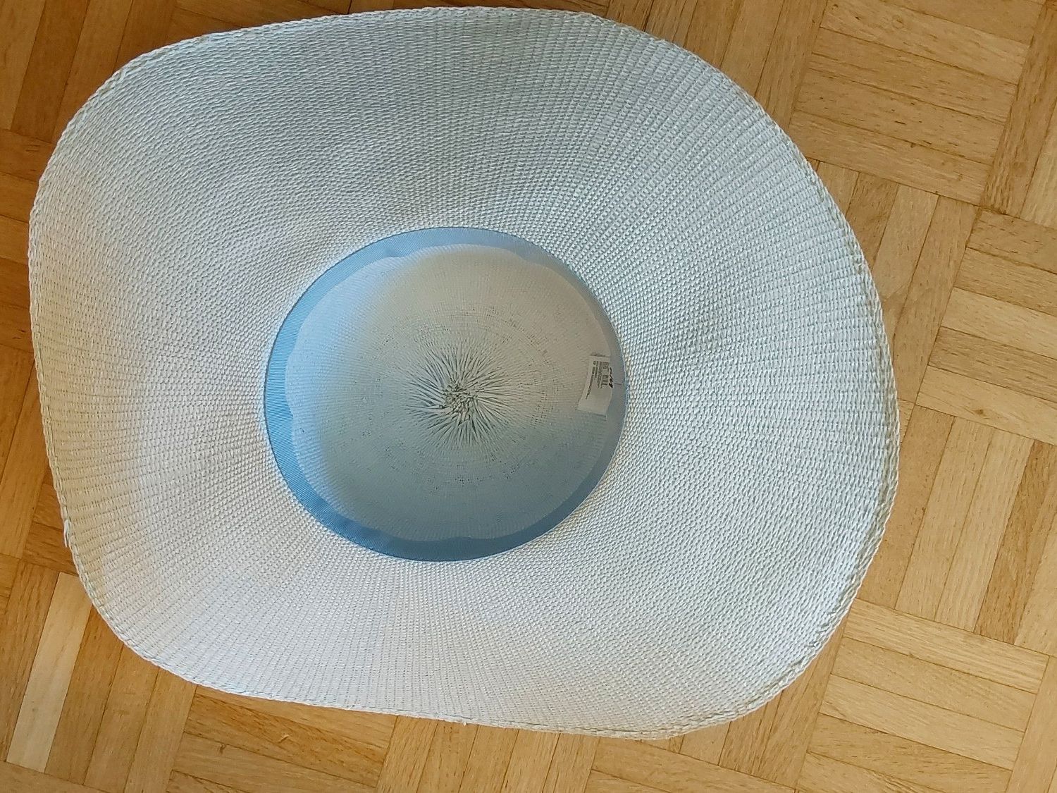 H&M Chapeaux, bonnets & casquettes: Sommerhut Papierstroh H&M hellblau – Neuf (Voir description) à Köniz par scopello12 1