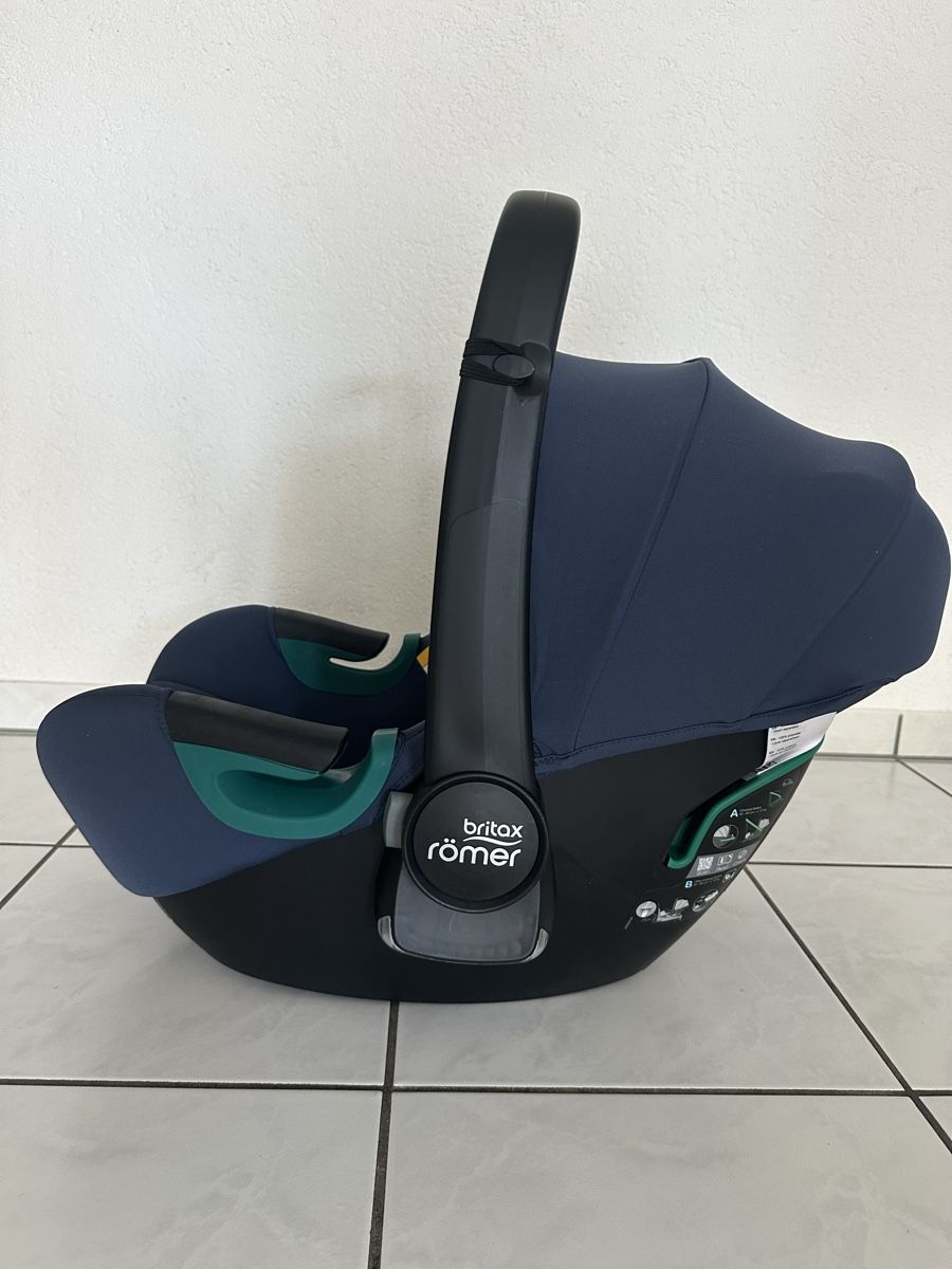 Britax Römer Seggiolini per auto: Neue Britax-Römer Babyschale iSense – Nuovo (secondo la descrizione) da Ipsach venduto da tinnel01 4