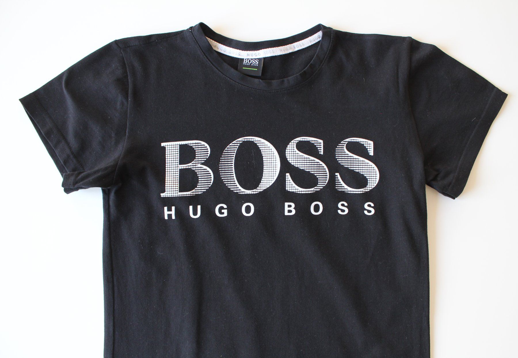 Hugo Boss T-Shirts: T-shirt Hugo Boss noir   t.S – Gebraucht aus Peseux von Gilloss 1