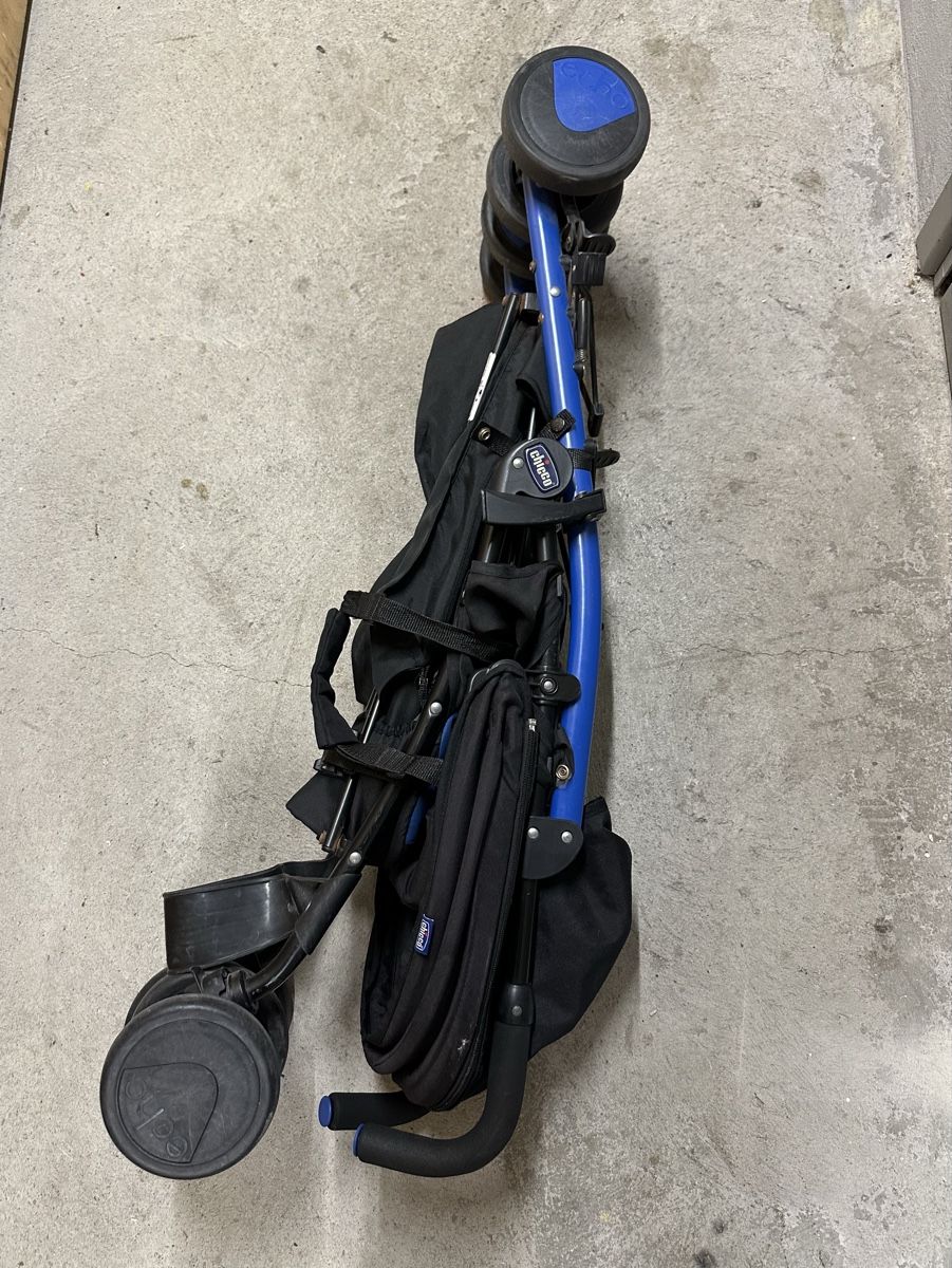 Chicco Kinderwagen: Poussette Chicco London Up - Compacte et maniable ! – Gebraucht aus Genève von Mag84 4