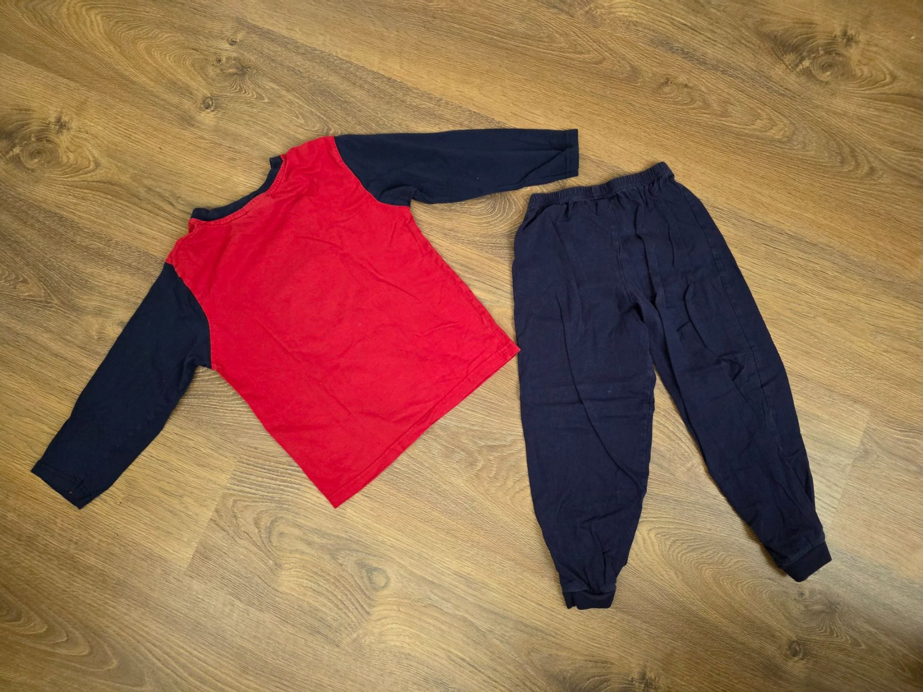 Pyjamas: Pyjama 2-teilig Gr. 116/122 Spider-Man – D'occasion à Nebikon par Japostyle 1