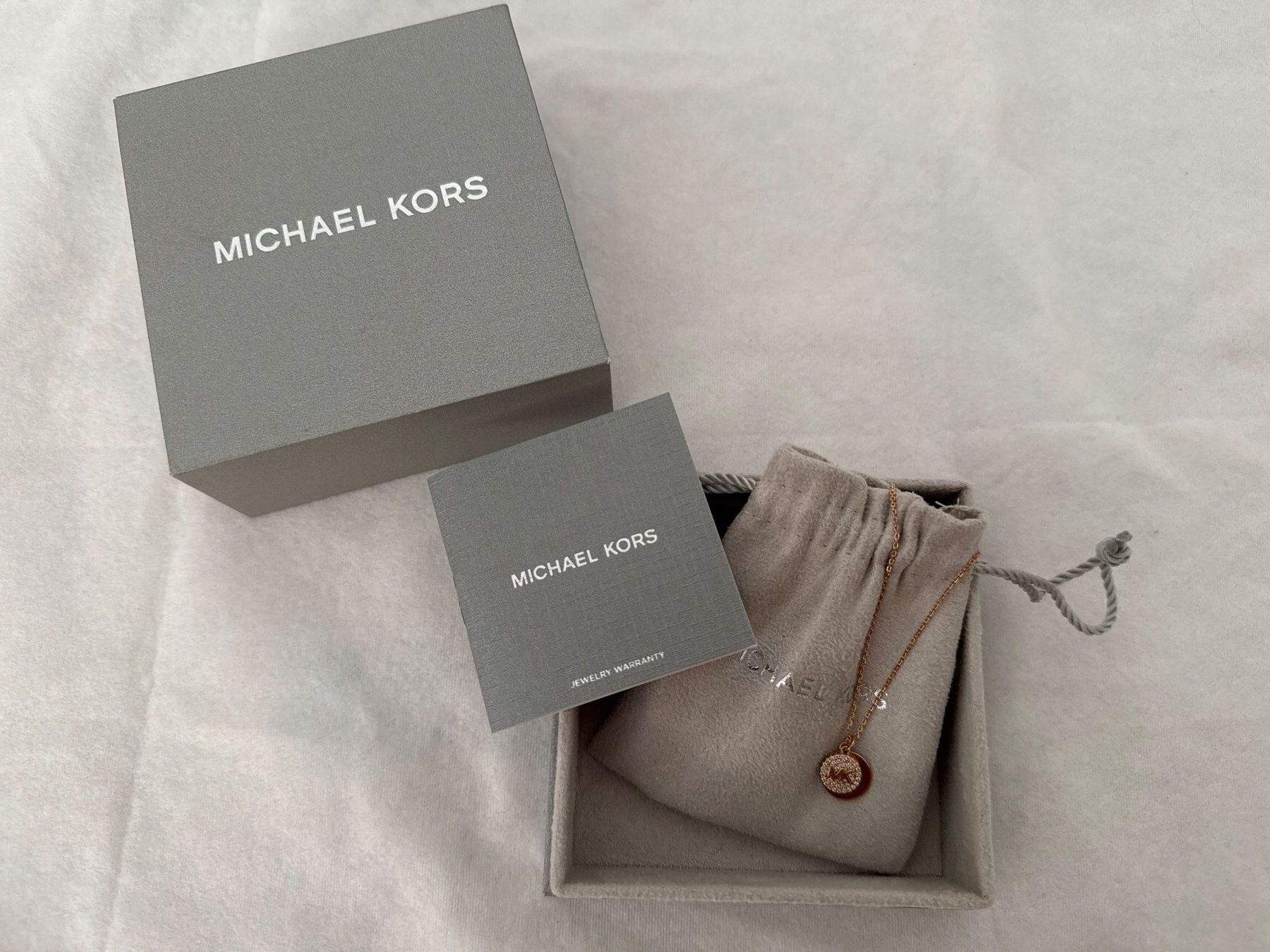 Michael Kors Ketten: NEU! Michael Kors Halskette mit Verpackung – Neu und originalverpackt aus Schönenwerd von d.chiara