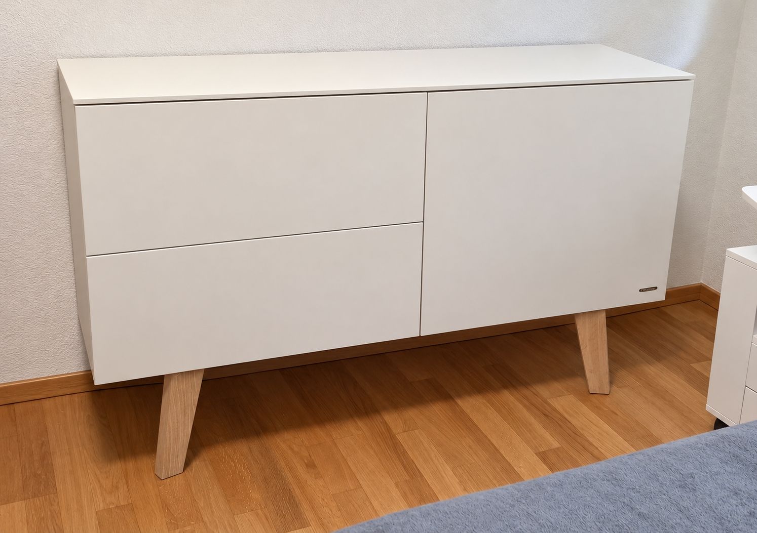 Commodes: Grosszügige Kommode gebraucht – D'occasion à Küssnacht am Rigi par Lilibeth