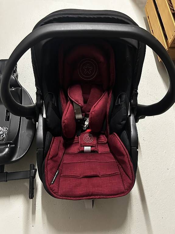 Sièges auto: Babyschale Kiddy i-size – D'occasion à Schenkon par Jamjas13 1