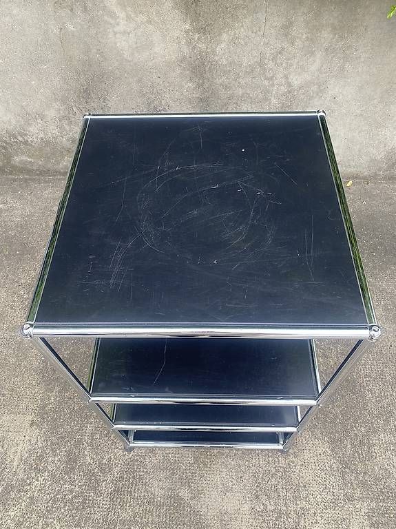 USM Scaffali: USM Beistelltisch / Regal Schwarz – Usato da Basel venduto da ssrover 2