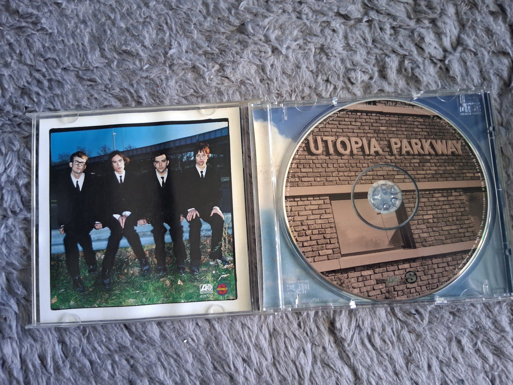 CDs: FOUNTAINS OF WAYNE      UTOPIA PKWY     CD – Gebraucht aus Wetzikon ZH von Ramones01 2