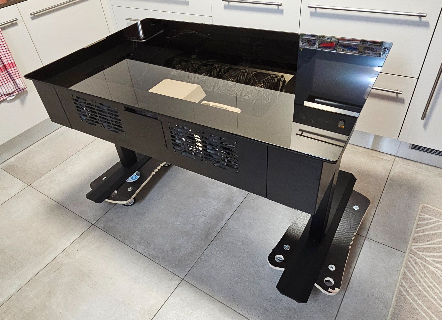 Lian Li Gehäuse: Bureau/Boîtier Lian Li DK-04X – Gebraucht aus Rennaz von vergil303 2