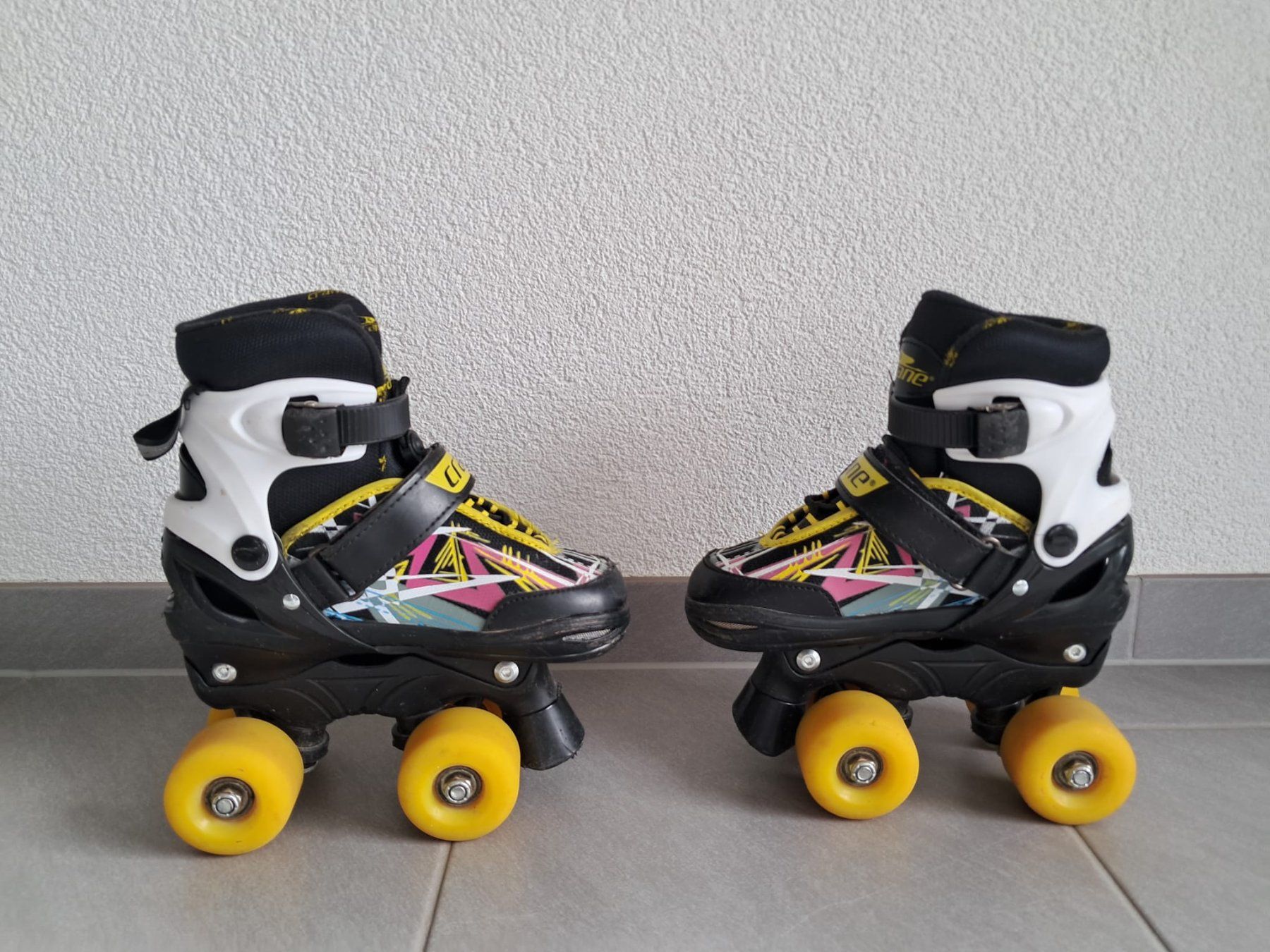 Pattini in linea & Pattini a rotelle: Rollschuhe mit 1 Ersatzstopper – Usato da Brunnen venduto da Katrin012 1